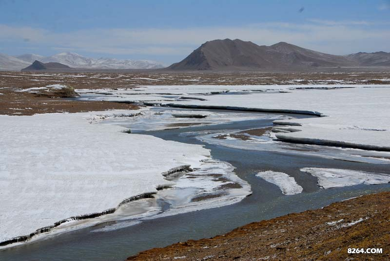 从窝尔巴错流出的饮水河